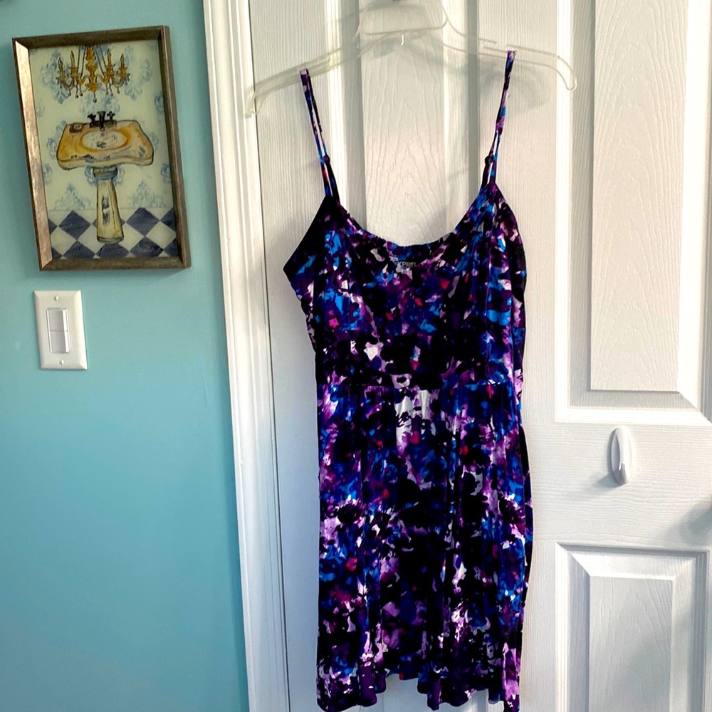 Floral dress with pockets